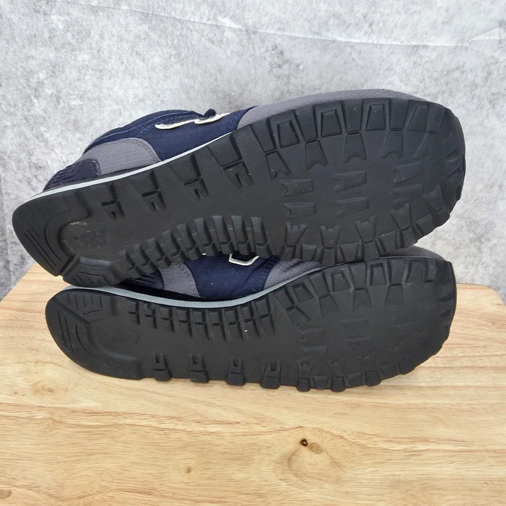 New Balance 574 Running Shoe Mens 11 Navy Blue Grey White Casual Sneaker ML574PT